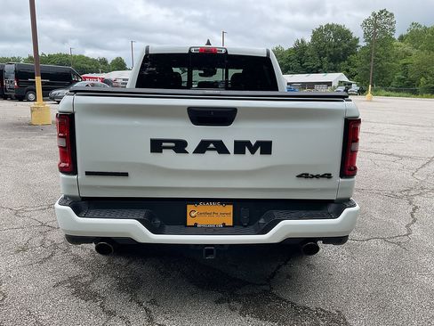 Used 2025 RAM 1500 Big Horn AWD/4WD image 6