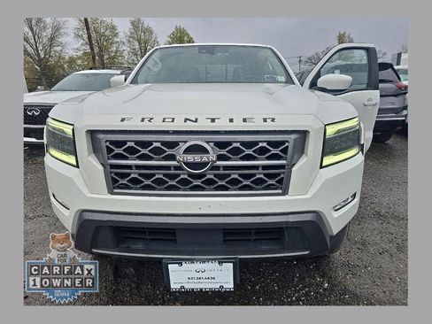 Used 2022 Nissan Frontier SV w/ SV Premium Package AWD/4WD image 1