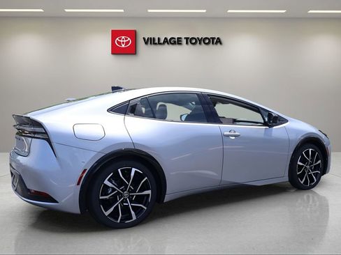 New 2026 Toyota Prius Plug-In Hybrid image 5