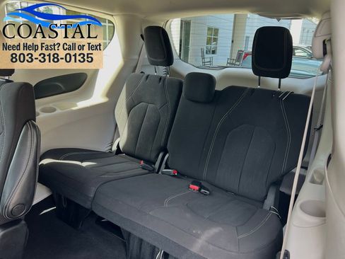 Used 2023 Chrysler Voyager LX FWD image 19