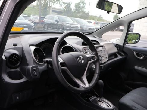 Used 2011 Honda Fit Sport image 9