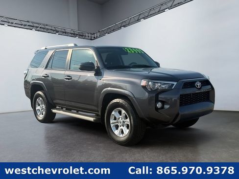 Used 2016 Toyota 4Runner SR5 RWD image 1