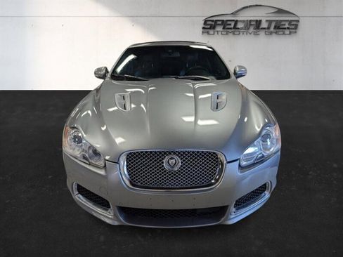 Used 2010 Jaguar XF R image 6