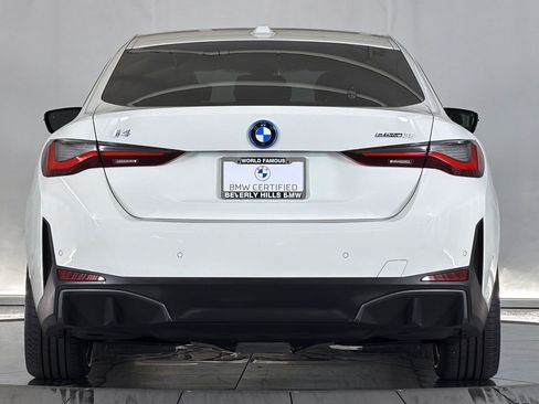 Used 2023 BMW i4 eDrive35 w/ Premium Package RWD image 9