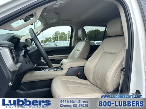 Used 2022 Ford Expedition Max XLT AWD/4WD image 11