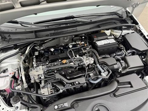 Used 2025 Toyota Corolla LE image 23