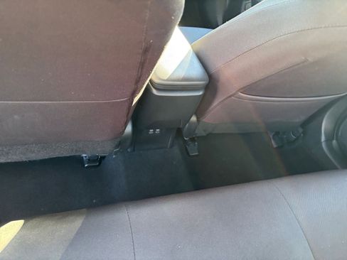 Used 2025 Toyota Prius LE image 24