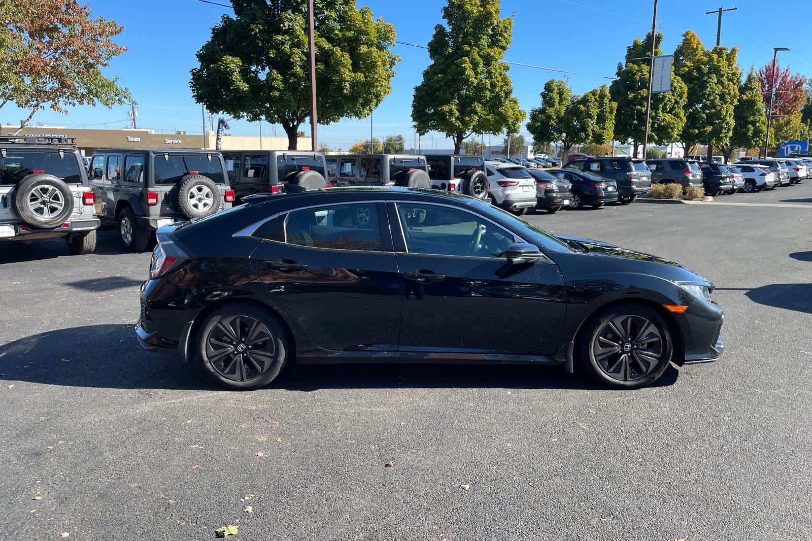 Used 2018 Honda Civic EX image 6