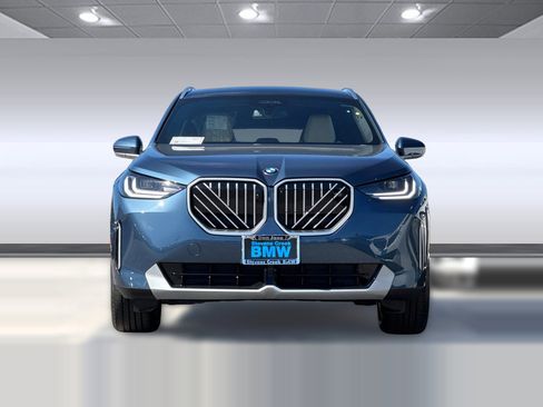 Used 2026 BMW X3 xDrive30 w/ Premium Package image 6