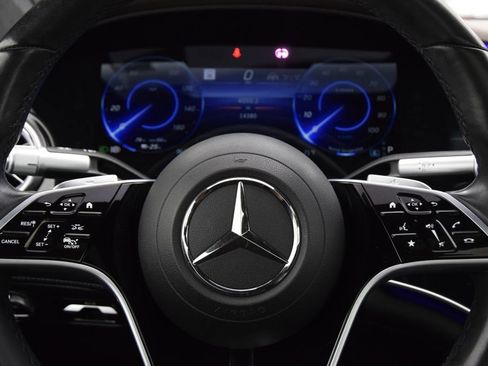 Used 2023 Mercedes-Benz EQS 580 4MATIC Sedan image 23