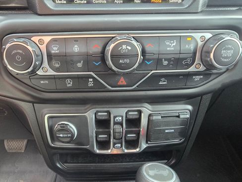 Used 2023 Jeep Wrangler Unlimited Sport AWD/4WD image 14