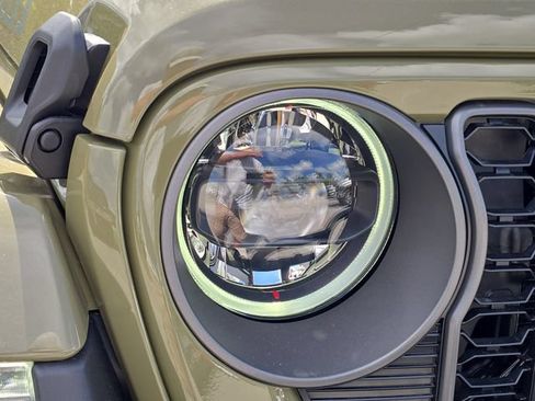 New 2026 Jeep Gladiator Willys AWD/4WD image 7