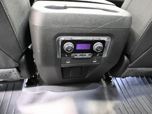 Used 2022 Chevrolet Tahoe LT w/ LT Signature Plus Package image 27