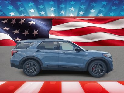New 2025 Ford Explorer ST-Line w/ Premium Package