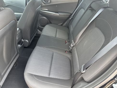 Used 2023 Hyundai Kona SEL w/ Cargo Package AWD/4WD image 6