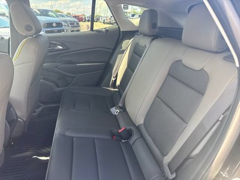 Used 2026 Chevrolet Trax ACTIV w/ Driver Confidence Package FWD image 14