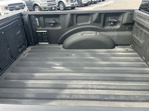 Used 2022 Ford F150 Limited image 9