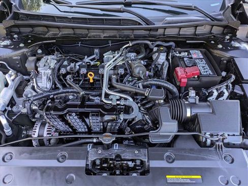 Used 2024 Nissan Altima 2.5 SV image 21