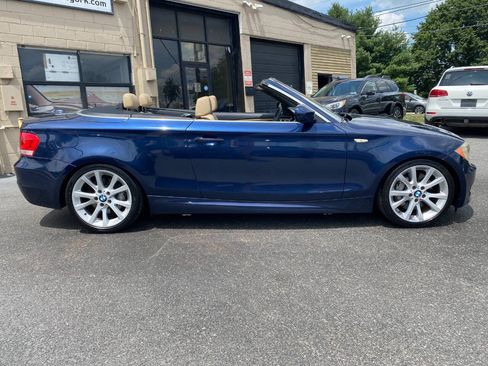 Used 2012 BMW 135i Convertible w/ Premium Pkg RWD image 2