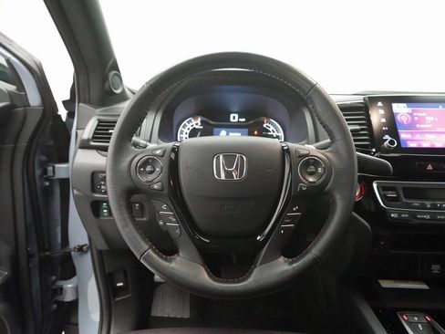 Used 2022 Honda Ridgeline Black Edition image 4