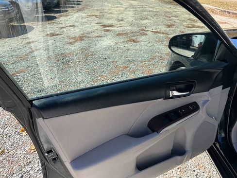 Used 2012 Toyota Camry XLE image 7