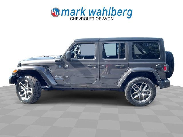 Used 2024 Jeep Wrangler Unlimited w/ Convenience Group AWD/4WD image 5