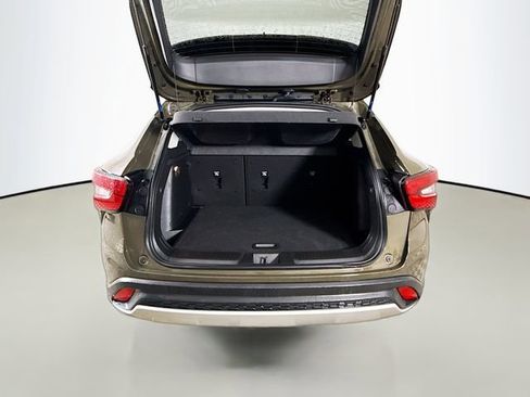 Used 2024 Chevrolet Trax LT w/ Driver Confidence Package image 26