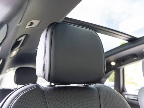 Certified 2026 Porsche Macan AWD/4WD image 67
