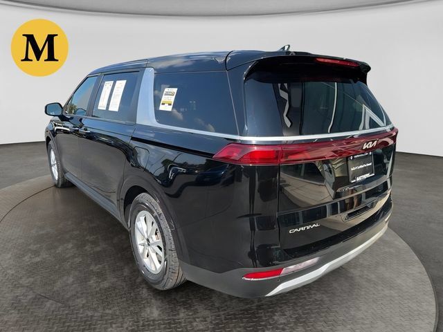 Certified 2024 Kia Carnival LX FWD image 4