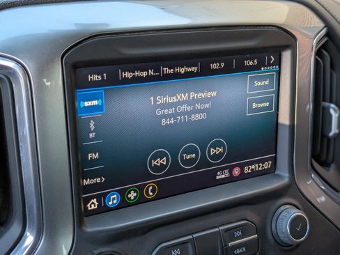 Used 2021 Chevrolet Silverado 1500 LT Trail Boss image 27