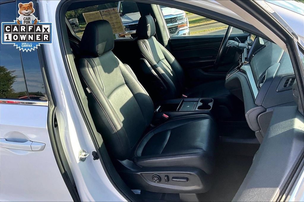 Used 2025 Honda Odyssey Sport-L image 7
