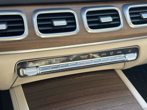 Certified 2022 Mercedes-Benz GLS 450 4MATIC image 15