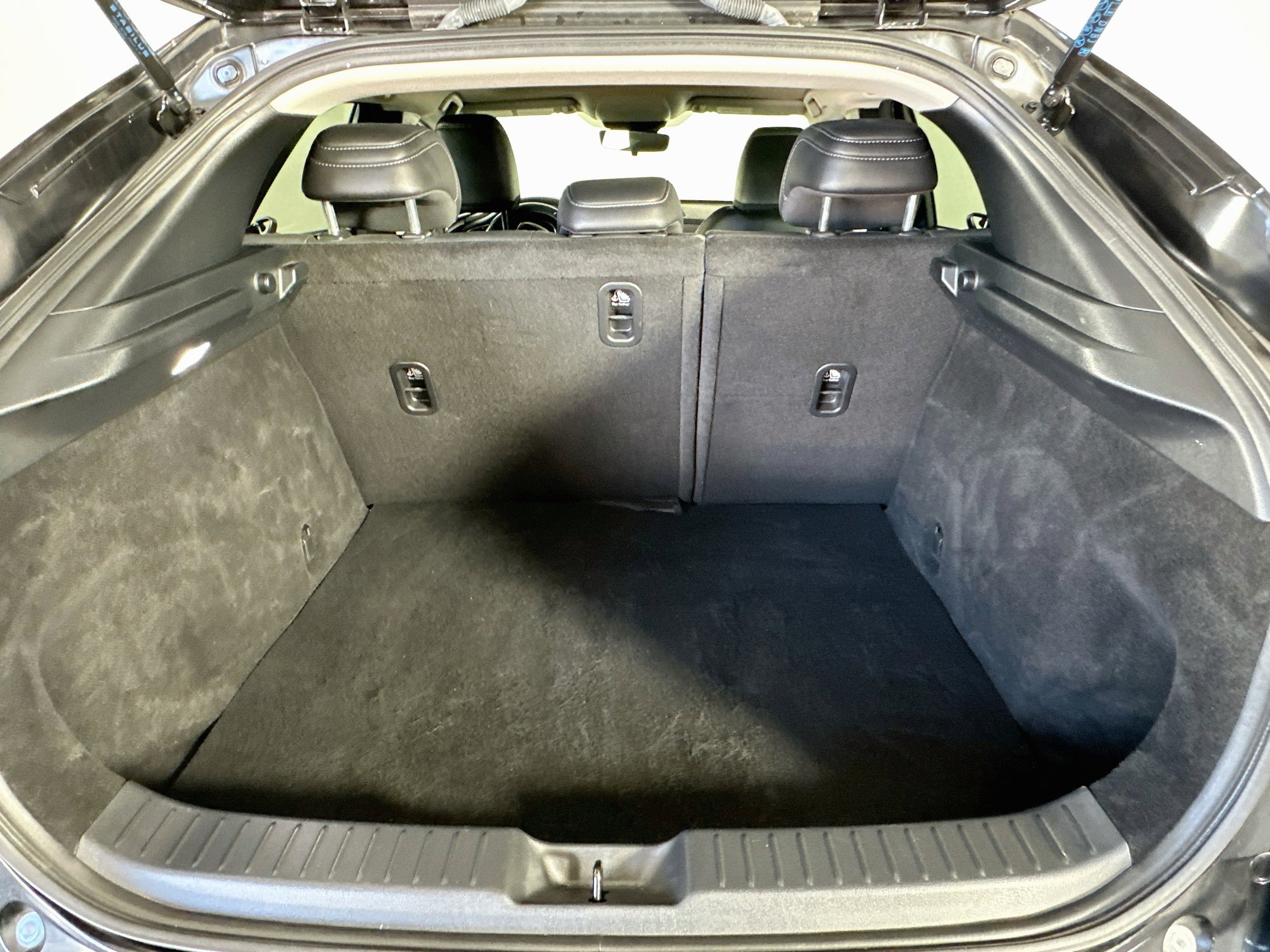 Used 2025 MAZDA CX-30 AWD 2.5 S w/ Preferred Package image 28