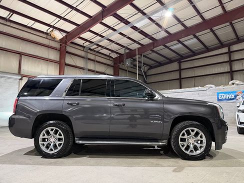 Used 2015 GMC Yukon SLE w/ Convenience Package RWD image 4