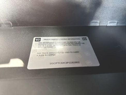 Used 2023 Chevrolet Colorado LT w/ LT Convenience Package II image 33