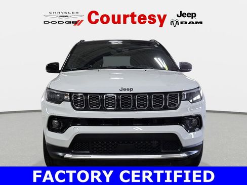 Certified 2025 Jeep Compass Limited AWD/4WD image 10
