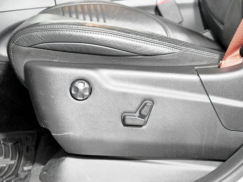 Used 2019 Jeep Grand Cherokee SRT image 34