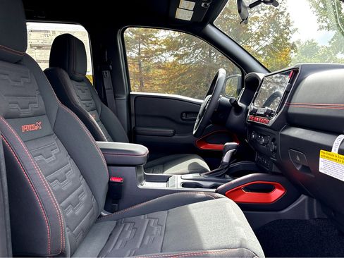 New 2026 Nissan Frontier Pro-X image 10