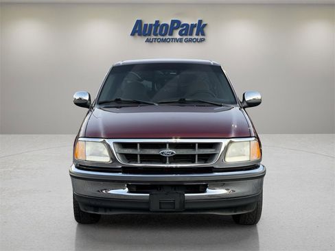 Used 1998 Ford F150 XLT image 2
