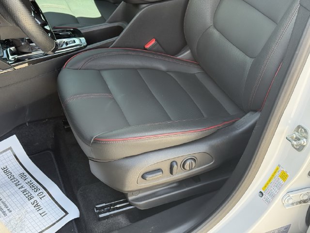 Used 2025 Chevrolet TrailBlazer RS w/ Convenience Package FWD image 15