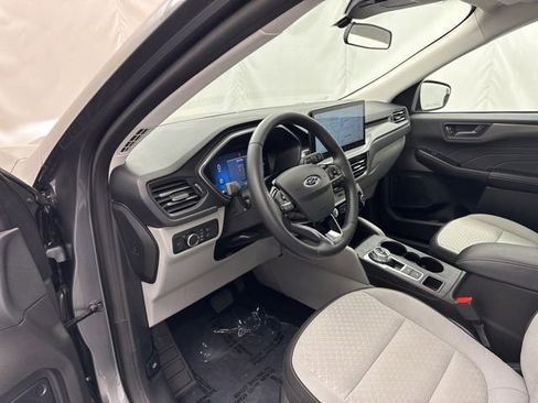 Used 2024 Ford Escape Active w/ Tech Pack #1 AWD/4WD image 14