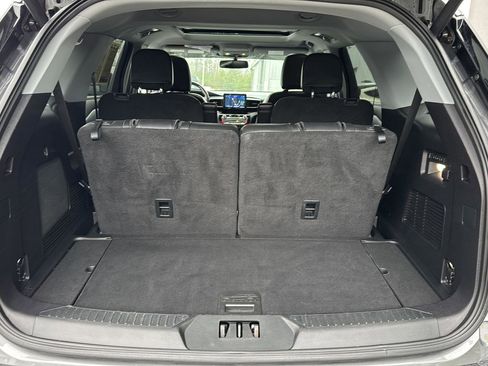 Certified 2022 Ford Explorer Limited w/ Equipment Group 301A image 29