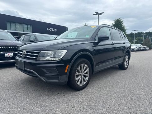 Used 2020 Volkswagen Tiguan S FWD image 2