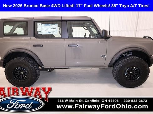 New 2026 Ford Bronco 4-Door AWD/4WD image 1