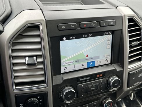 Used 2017 Ford F250 Lariat w/ Lariat Ultimate Package image 18