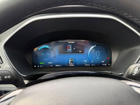 Used 2025 Ford Escape Platinum image 42