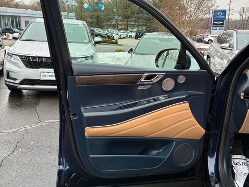 Used 2023 Genesis GV80 2.5T w/ Prestige 20" Package image 47