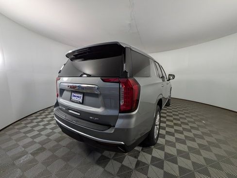 Used 2023 GMC Yukon SLT image 3