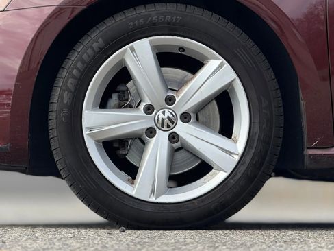 Used 2012 Volkswagen Passat 2.5 SE image 29