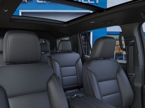 New 2026 Chevrolet Traverse LT w/ Sun and Wheel Package FWD image 48